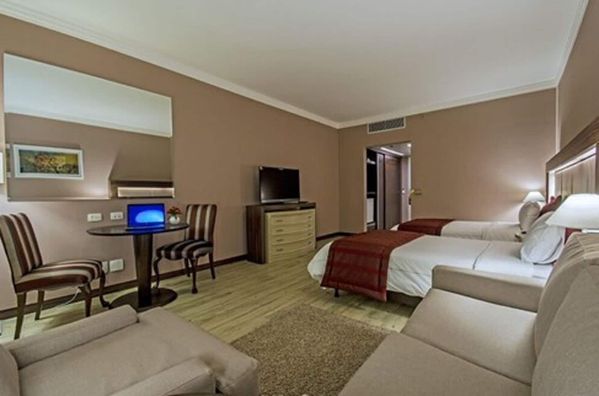 Hotel Transamerica São Paulo Extérieur photo A room at the hotel