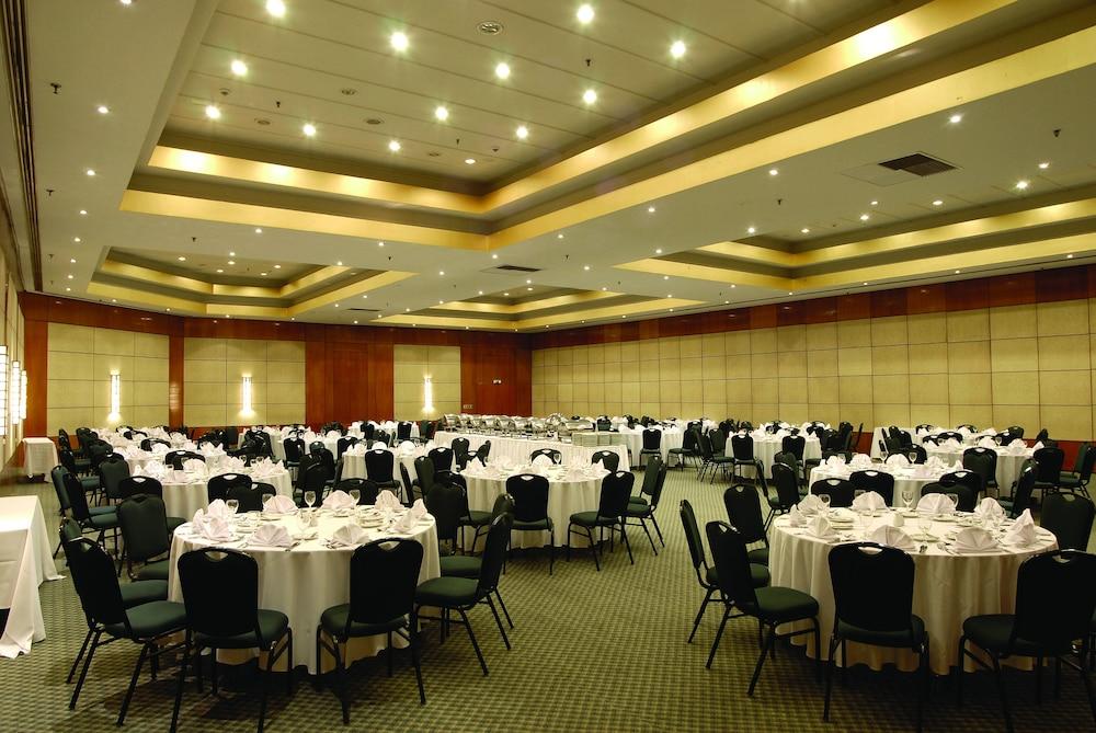 Hotel Transamerica São Paulo Extérieur photo The ballroom of the hotel