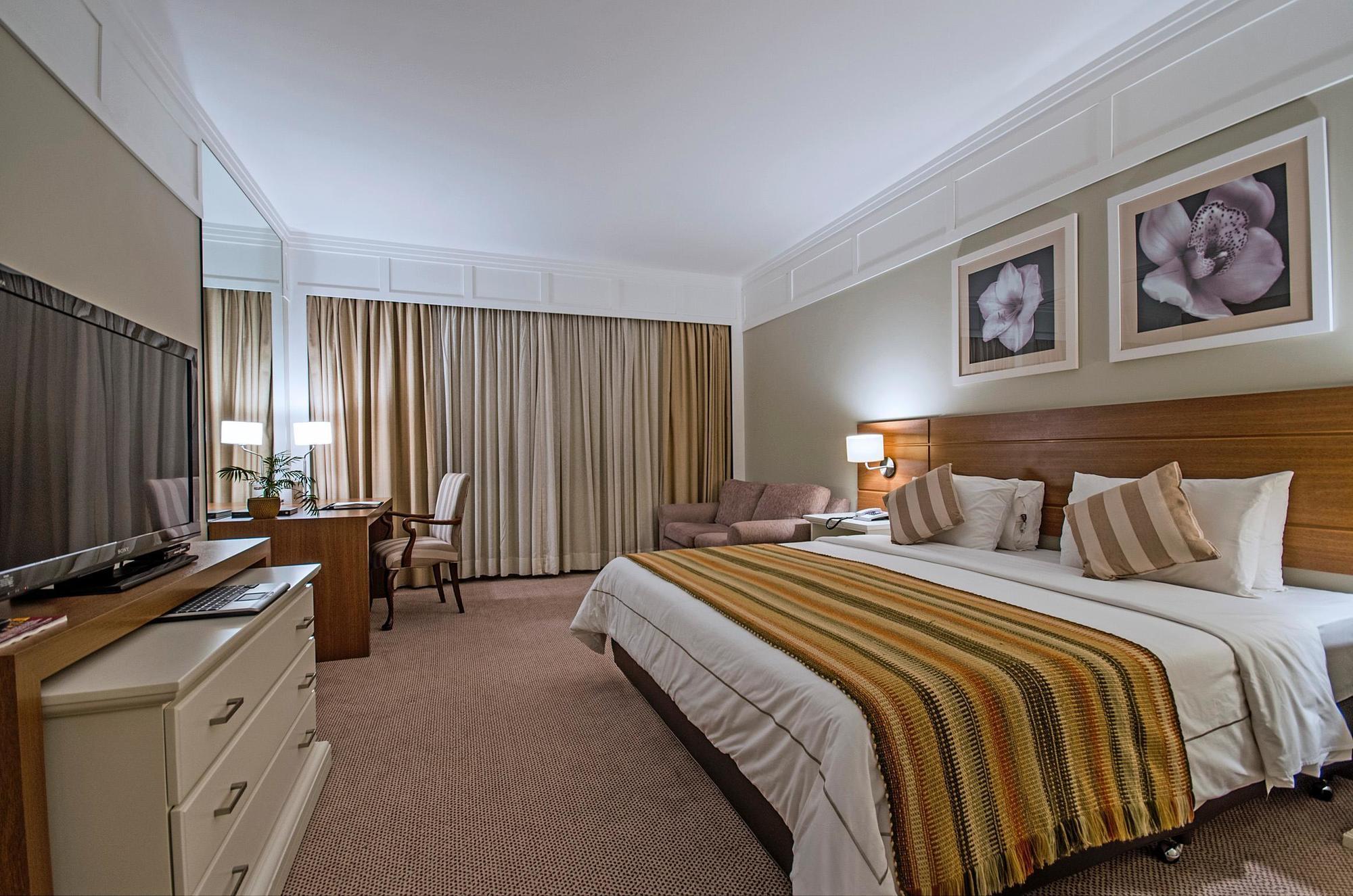 Hotel Transamerica São Paulo Extérieur photo A room at the hotel